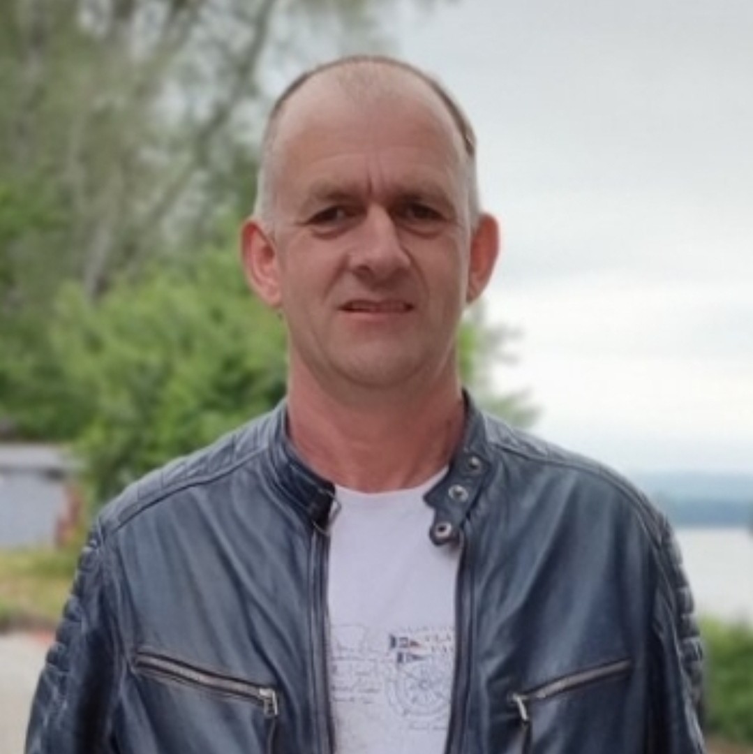 smartselect_20250503_000152_photos