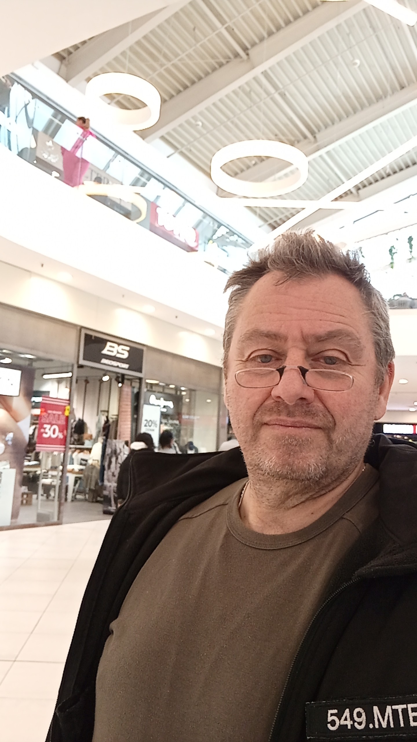 inbound6990126492578526235